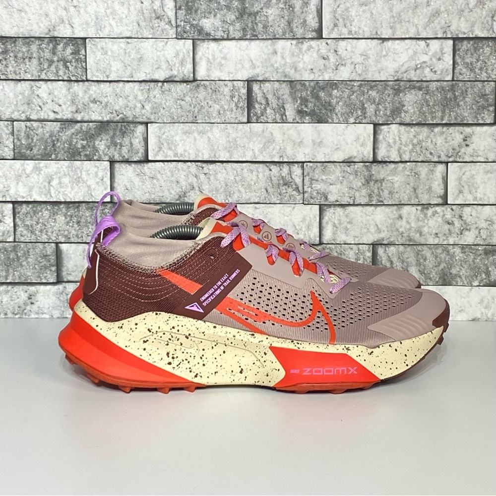 New Nike ZoomX Zegama Mens 10 Trail Running Shoes